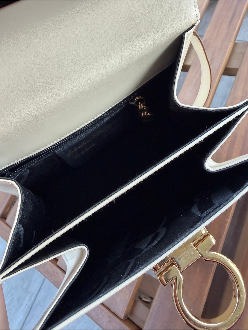 Salvatore Ferragamo Gancini Cream Leather Top Handle Crossbody Bag - Picture 13 of 15